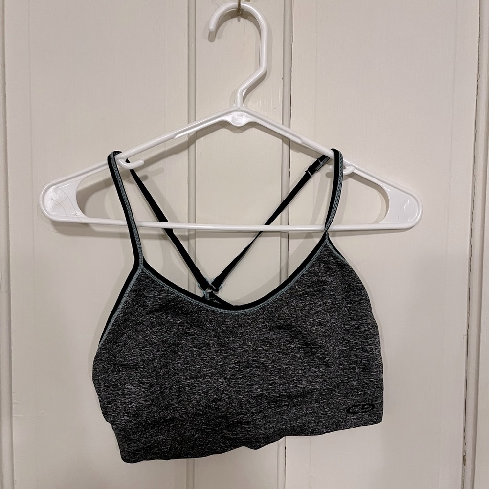 womens sports bra